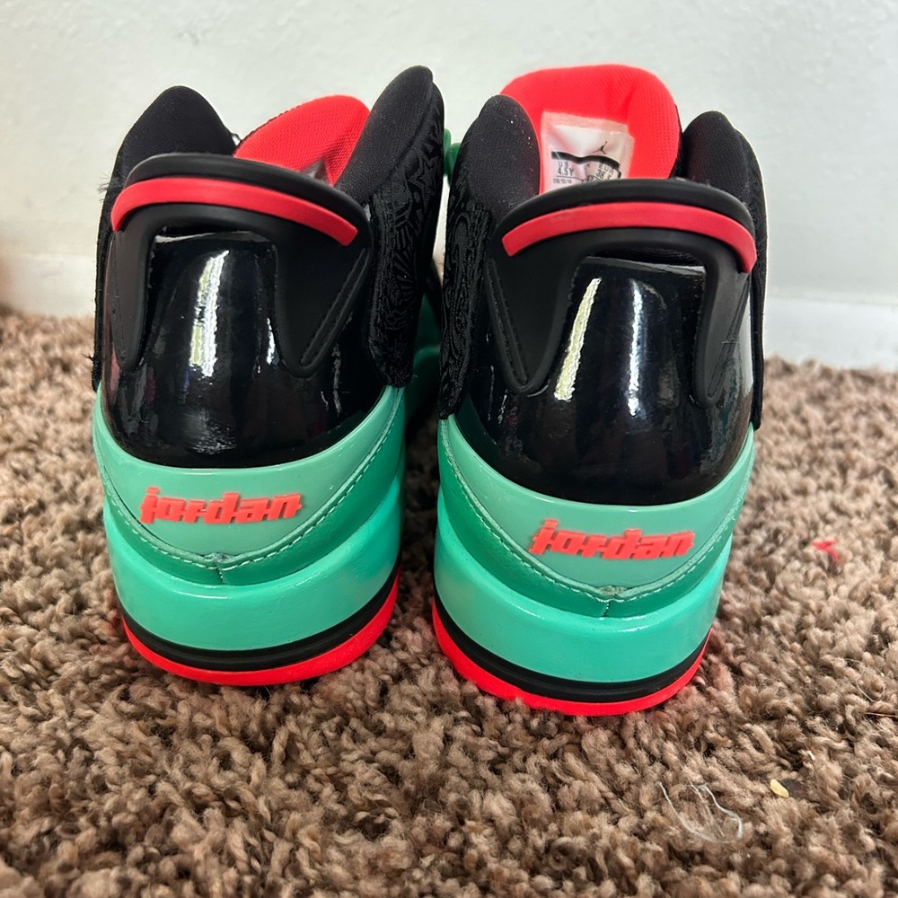 Jordan 2 - Picture 3 of 4